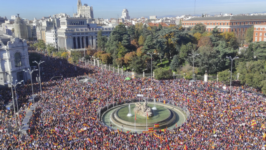 Oko 170.000 ljudi u Madridu na najvećem protestu protiv zakona o amnestiji