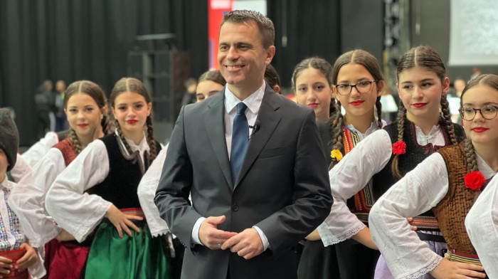Ministar Milićević u Beču otvorio Smotru srpskih dečjih folklornih ansambala Austrije