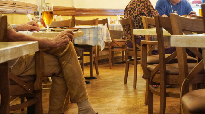 Nova godina kuca na vratima kafana