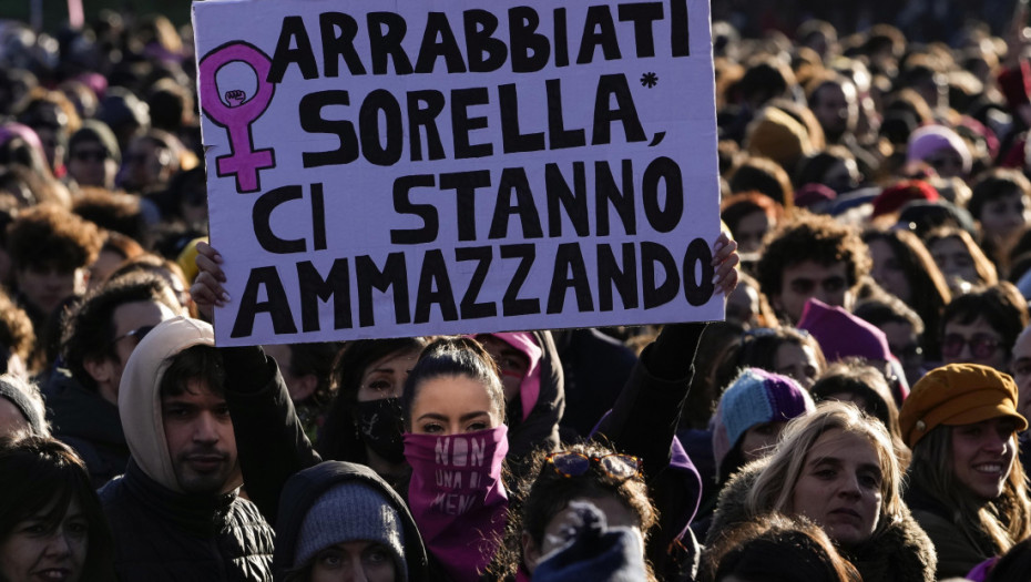 Međunarodni dan borbe protiv nasilja nad ženama u znaku protesta i bdenja širom Italije