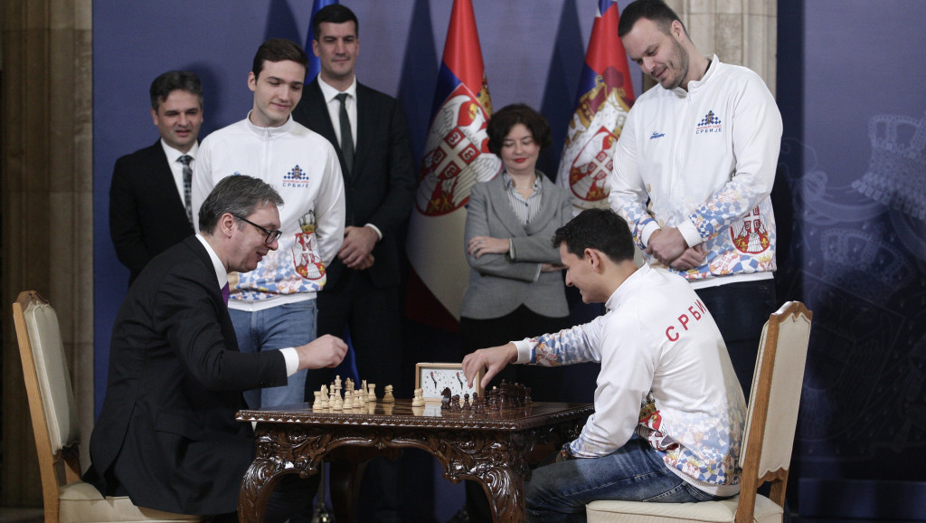 Vučić primio šahiste, osvajače zlatne medalje na Evropskom prvenstvu: Trostruko veći budžet za šahovski savez