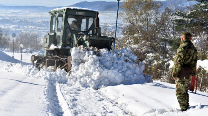 Ministarstvo odbrane: Vojska Srbije spremna sa pomogne u saniranju posledica snežnih padavina
