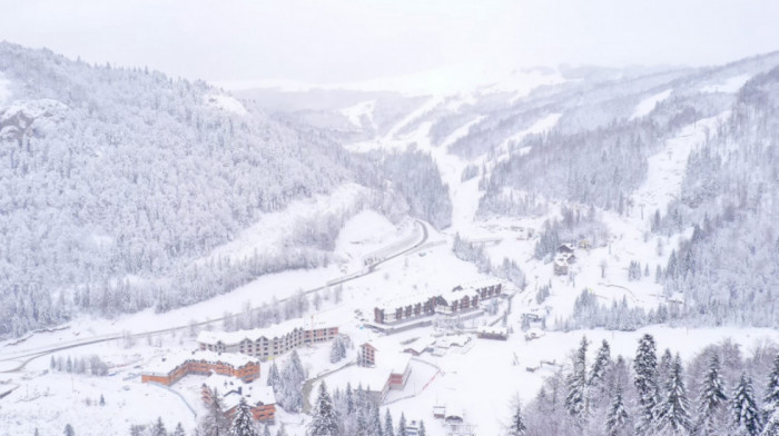 Iako se zabeleo Kolašin, trajanje ski sezone u Crnoj Gori ograničeno jer i dalje nema veštačkog osnežavanja