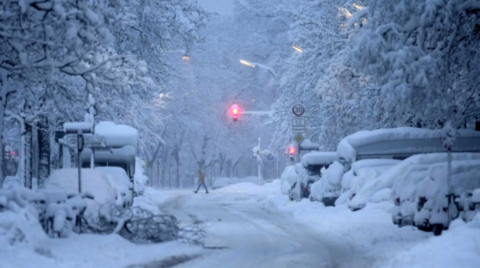 Sneg paralisao Bavarsku: Aerodrom u Minhenu zatvoren, stao i železnički saobraćaj