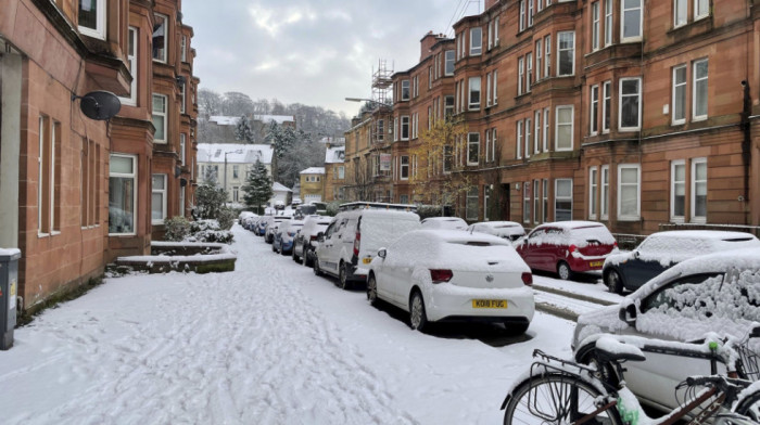Sneg napravio probleme širom Evrope: Otkazani brojni letovi, kolaps u saobraćaju i nestanak struje