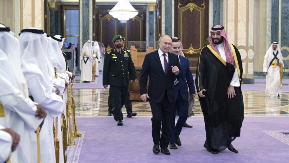 Putin stigao u Rijad: Sa saudijskim prestolonaslednikom razgovarao o Gazi (VIDEO)