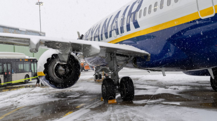 Putnik tvrdio da je diplomata UN: Izbačen zbog pometnje koju je napravio u avionu