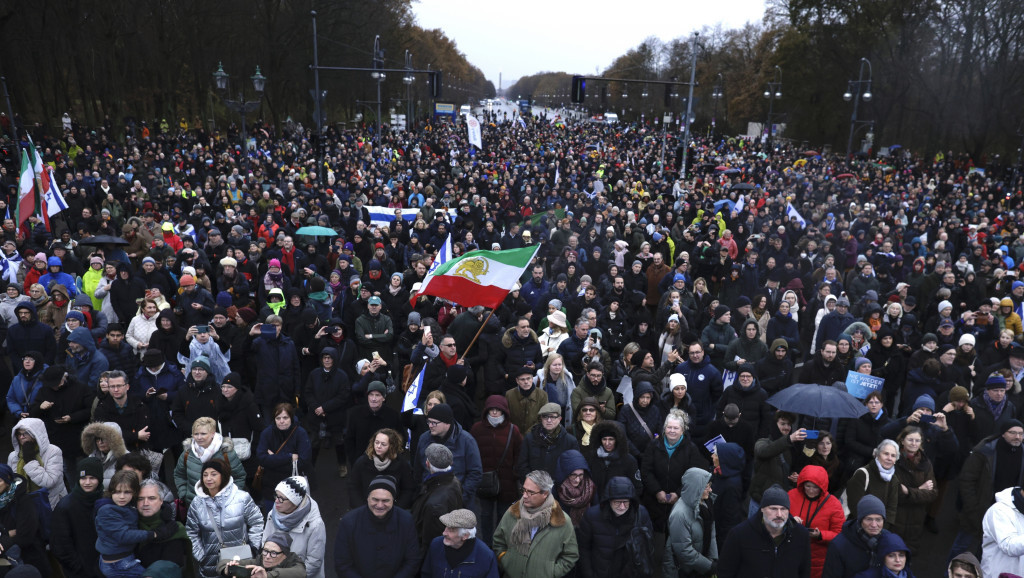 Hiljade demonstranata u Berlinu marširalo protiv antisemitizma