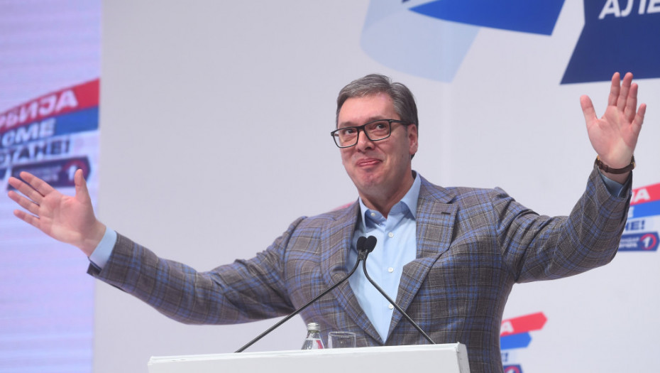 Vučić na skupu u Jagodini: Na izborima se opredeljujemo za svoju budućnost