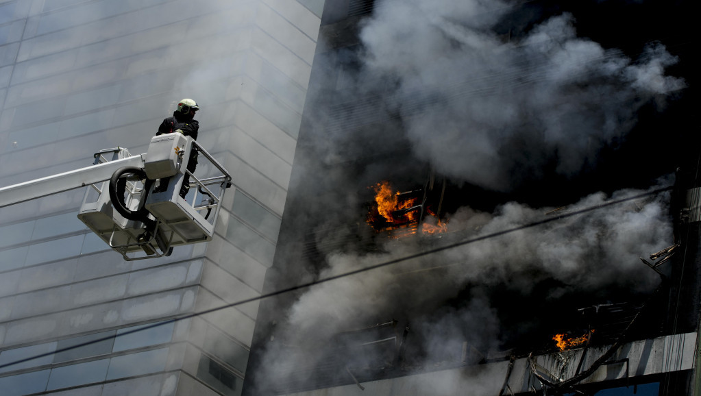 Požaru u zgradi u Buenos Ajresu: Jedna žena poginula, više od 40 povređeno