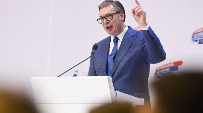 Vučić u Novom Sadu: Očekuju nas veliki pritisci i problemi, potrebna snažna država i jedna politika