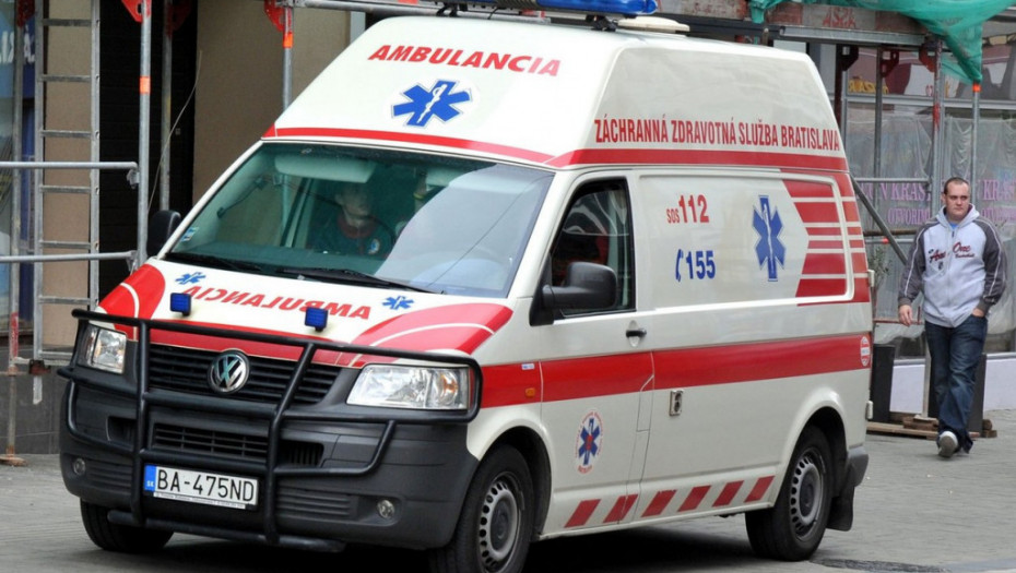 Udes u Slovačkoj: Autobus pun putnika prevrnuo se u okolini Košica, 10 osoba teže povređeno