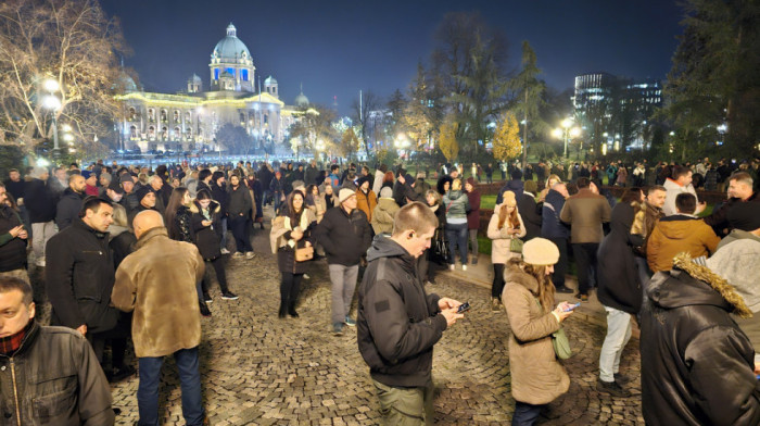 Protest koalicije "Srbija protiv nasilja" ispred RIK-a: Tepić i Aleksić najavili štrajk glađu, traže poništavanje izbora