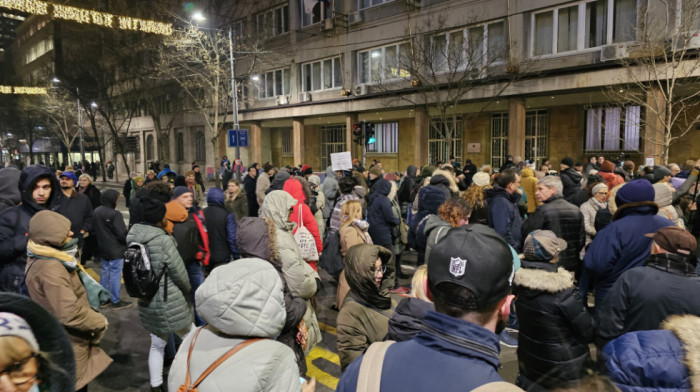Treći protest koalicije "Srbija protiv nasilja" ispred RIK-a, Aleksić: Tražimo poništavanje izbora na svim nivoima