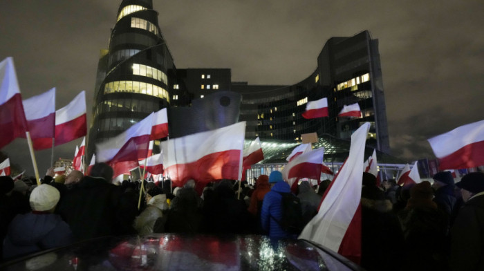 Nova vlast u Poljskoj poništava odluke stare kako bi se domogla EU fondova: Glavna prepreka je pravosuđe