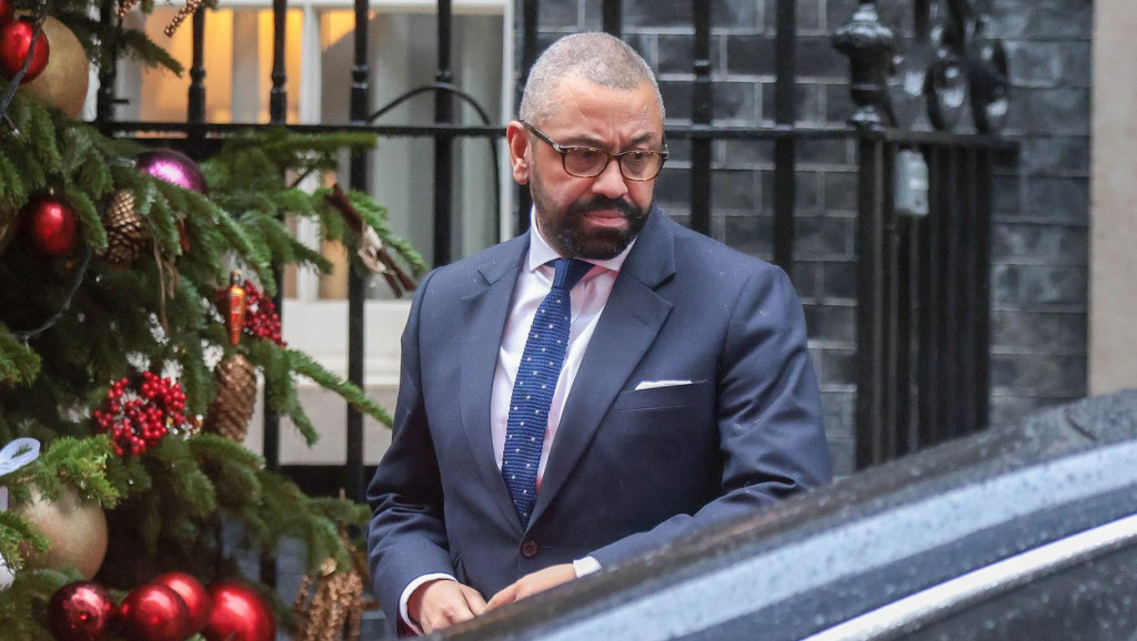 Neslana šala britanskog ministra: Rekao da ženi sipa u piće drogu za silovanje, opozicija traži ostavku