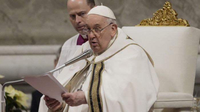 "Nedelju dana pred očima mi je bilo njeno lice": Papa Franja otkrio da je bio zaljubljen