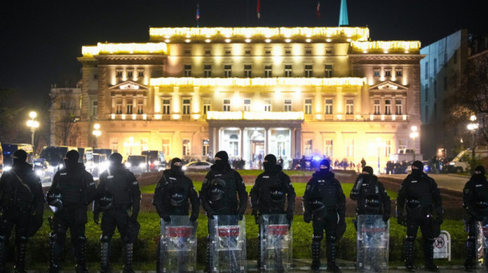 Analitičari za Euronews Srbija o sinoćnim protestima u centru Beograda: Najvažnije je da se ne ponovi nasilje