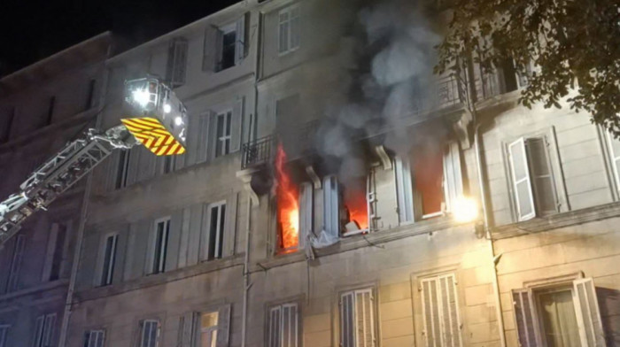 Eksplozija i požar u zgradi u Marselju, najmanje jedna žrtva