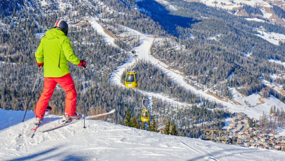 Dečak (14) poginuo u nesreći na skijanju: Sleteo sa nasipa visokog 25 metara