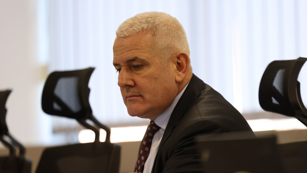 Svečlja: U Đakovici i Prizrenu uhapšeno 16 osoba u četiri automobila sa srpskim tablicama