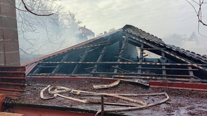 Lokalizovan požar na Senjaku: Više od 30 vatrogasaca učestvovalo u obuzdavanju vatrene stihije (FOTO)