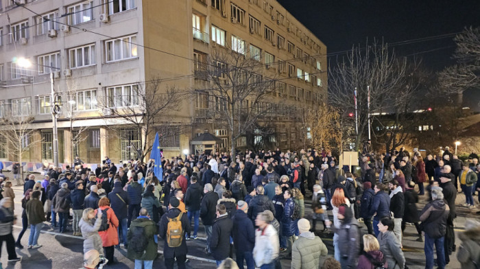 Završen deseti protest koalicije "Srbija protiv nasilja": Novo okupljanje najavljeno za sutra u 18 časova ispred RIK-a