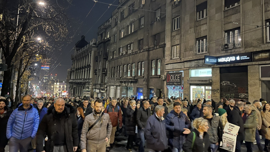 Završen jedanaesti protest koalicije "Srbija protiv nasilja": Građani šetali do zgrade RTS-a