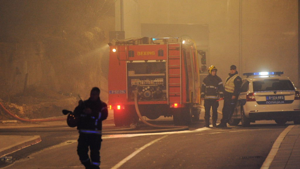 Požar na Adi Huji: Zapalila se trava i nisko rastinje, nema povređenih