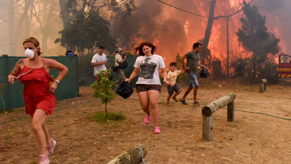 Požari, poplave i železničke nesreće: Ovo su neke od fotografija koje su obeležile 2023.