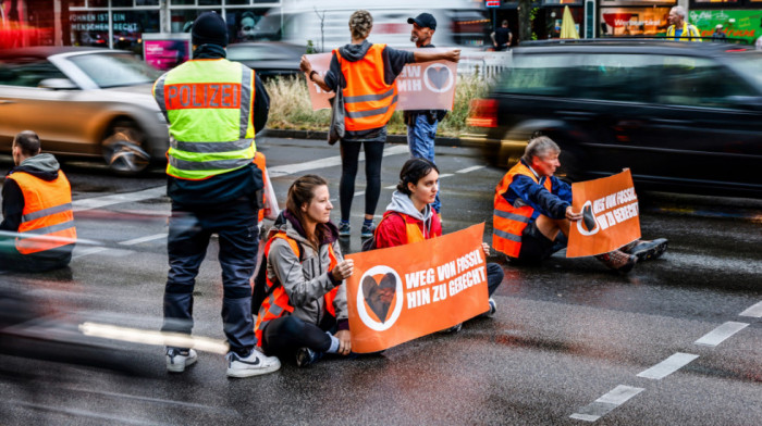 Masovna okupljanja, nemiri i demonstracije širom sveta: Ovo su neke od fotografija koje su obeležile 2023.