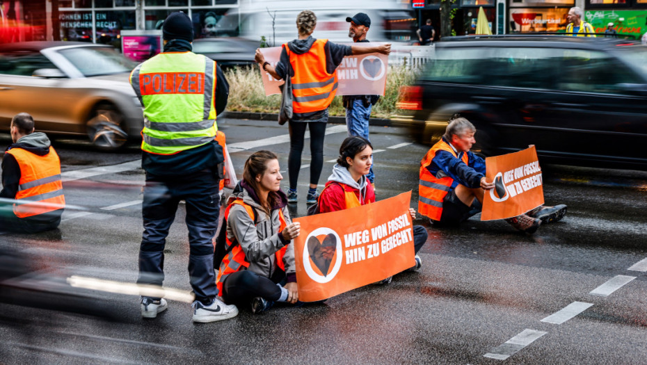 Masovna okupljanja, nemiri i demonstracije širom sveta: Ovo su neke od fotografija koje su obeležile 2023.