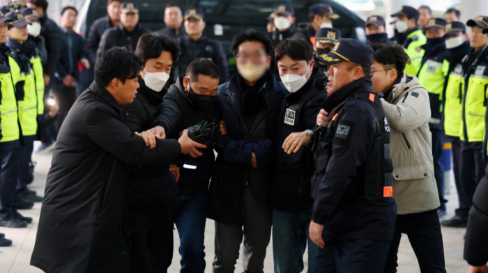 Južnokorejski opozicioni lider uboden u vrat, uhapšen napadač