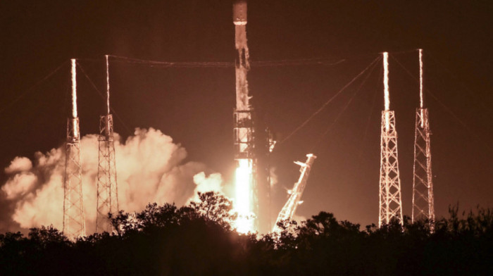 Spejs iks lansirao raketu Falkon 9: U orbitu odleteo 21 Starlink satelit