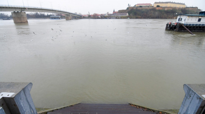 Hidrolog RHMZ: Vrh poplavnog talasa na Dunavu polako prolazi, nema bojazni od poplava