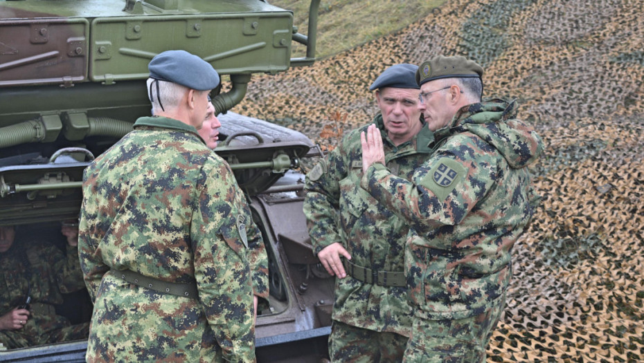 Mojsilović obišao dežurnu jedinicu brigade PVO u Kragujevcu i čestitao Božić svim vojnicima pravoslavne veroispovesti