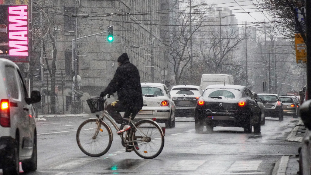 Srbija okovana snegom, ali i ledom: U Beogradu danas do 4°C uz subjektivni osećaj minusa