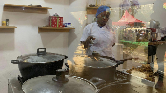 Kuvarica iz Gane oborila svetski rekord u kuvanju: Kulinarski maraton od 227 sati