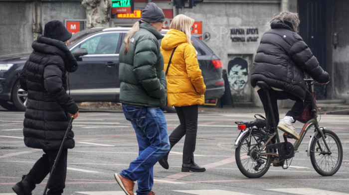 Stiglo otopljenje uz smene sunca, oblaka i kiše - temperatura do 12°C