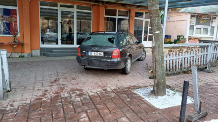 Eksplozija u Kosovskoj Mitrovici, dve osobe povređene (FOTO, VIDEO)