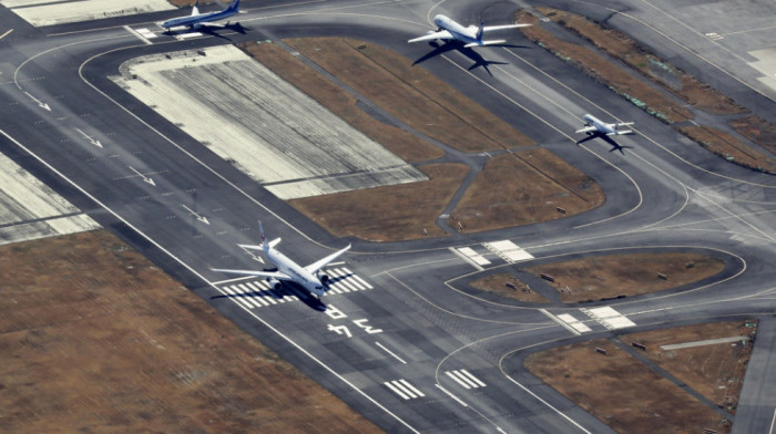 Novi sudar aviona u Japanu: Dve putničke letelice se okrznule na pisti