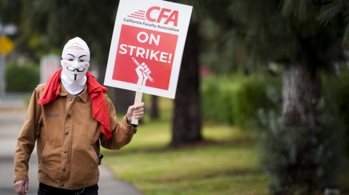 Više od 30.000 zaposlenih na Univerzitetu u Kaliforniji započeli štrajk, traže veće plate