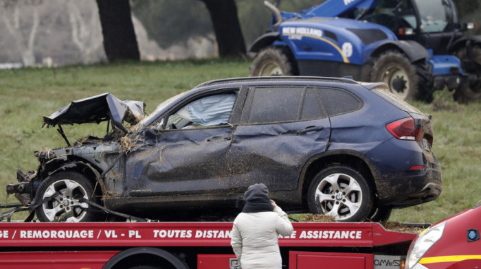 Uleteo automobilom među poljoprivrednike koji protestuju u Francuskoj, stradala žena