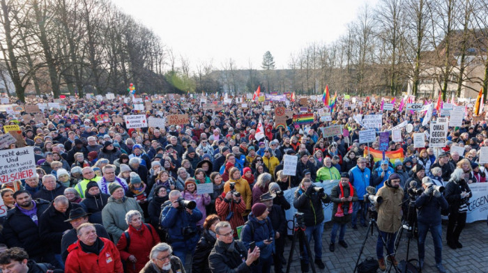 Demonstracije protiv desničarskog ekstremizma u Nemačkoj: Protesti u Diseldorfu, Osnabriku, Kilu...