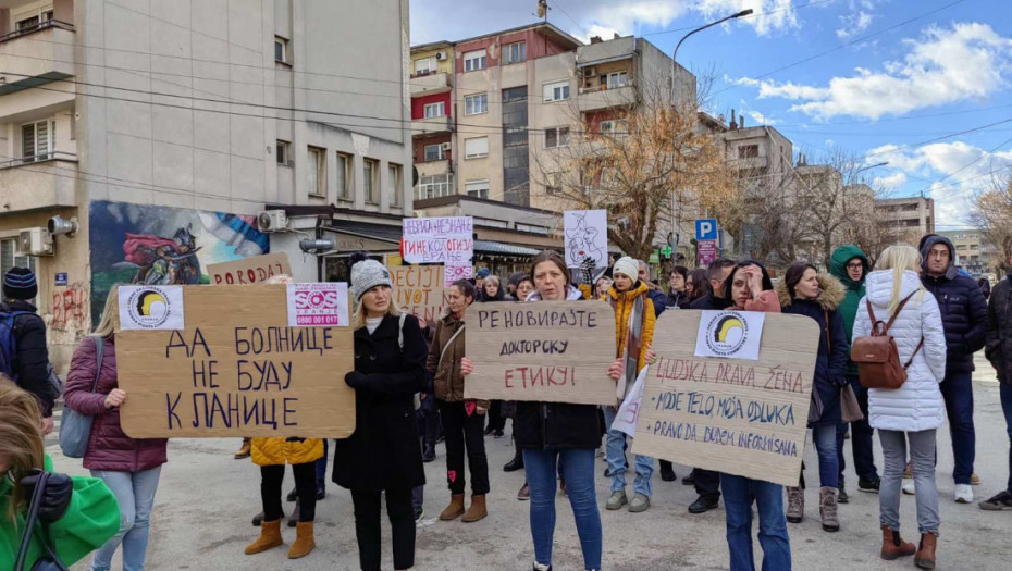 U Vranju održan protest protiv akušerskog nasilja