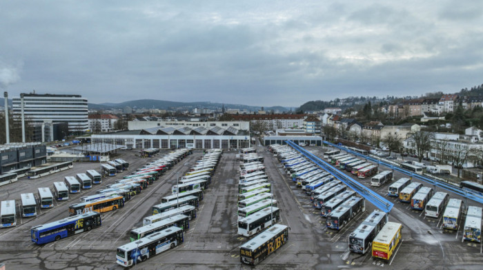 Autobusi i tramvaji stali širom Nemačke: Novi štrajk se nadovezao na protest zaposlenih na aerodromima