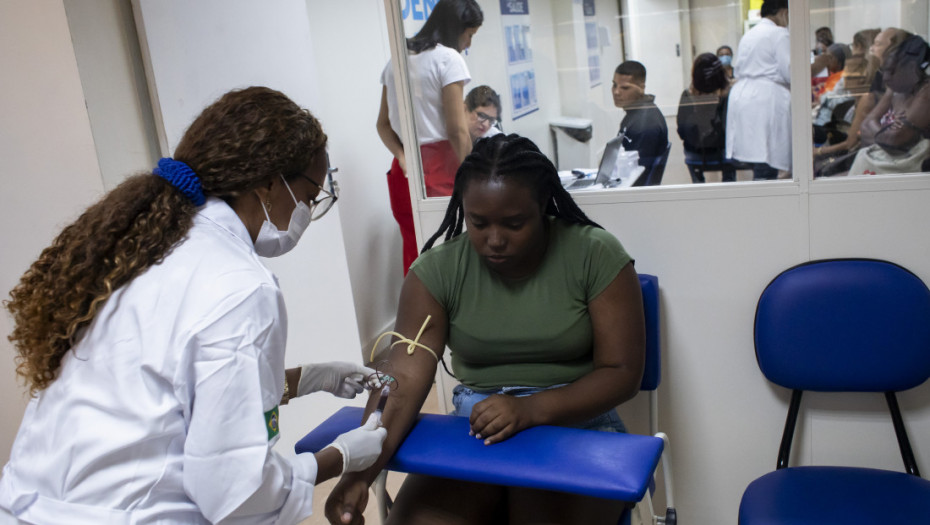 Velika Britanija obećala skoro milijardu evra za pomoć protiv bolesti u svetu