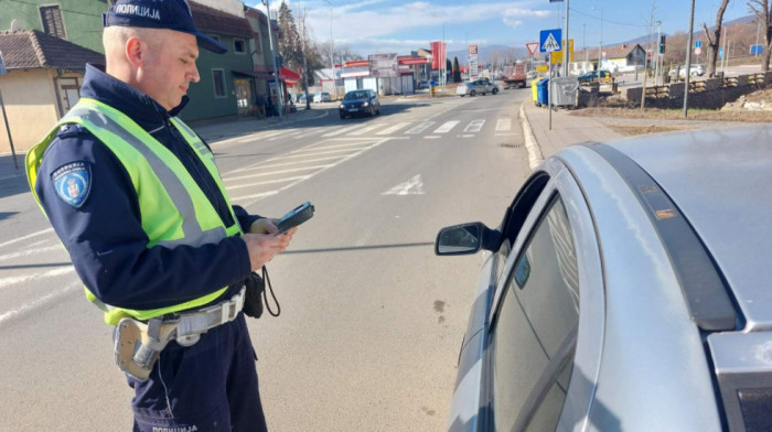 MUP: Od ponedeljka pojačane kontrole korišćenja pojasa i pravilnog prevoženja dece