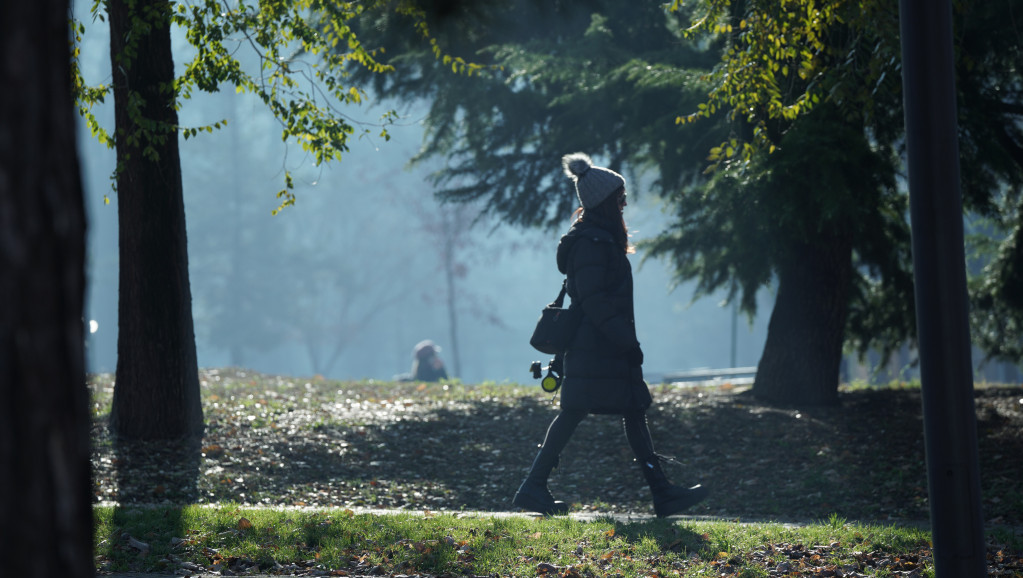 Na snazi narandžasti meteoalarm: Danas toplije, temperature do 19 stepeni, ali očekuje se i jak vetar