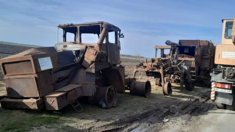 Ukrajinski farmeri dovezli poljoprivrednu mehanizaciju na poljsku granicu